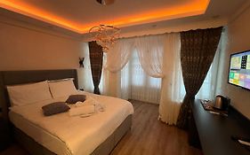 Feycem Suites Hotel